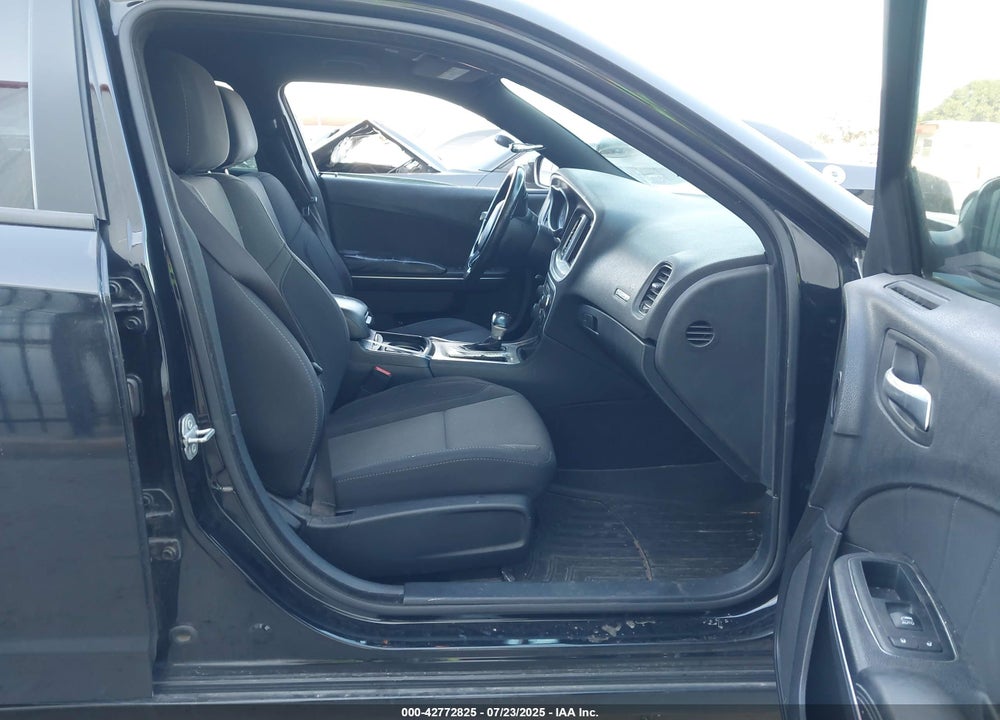 2019 DODGE CHARGER VIN: 2C3CDXBG7KH734738