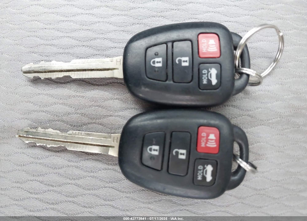 2014 TOYOTA COROLLA LE PLUS VIN: 2T1BURHE2EC148097