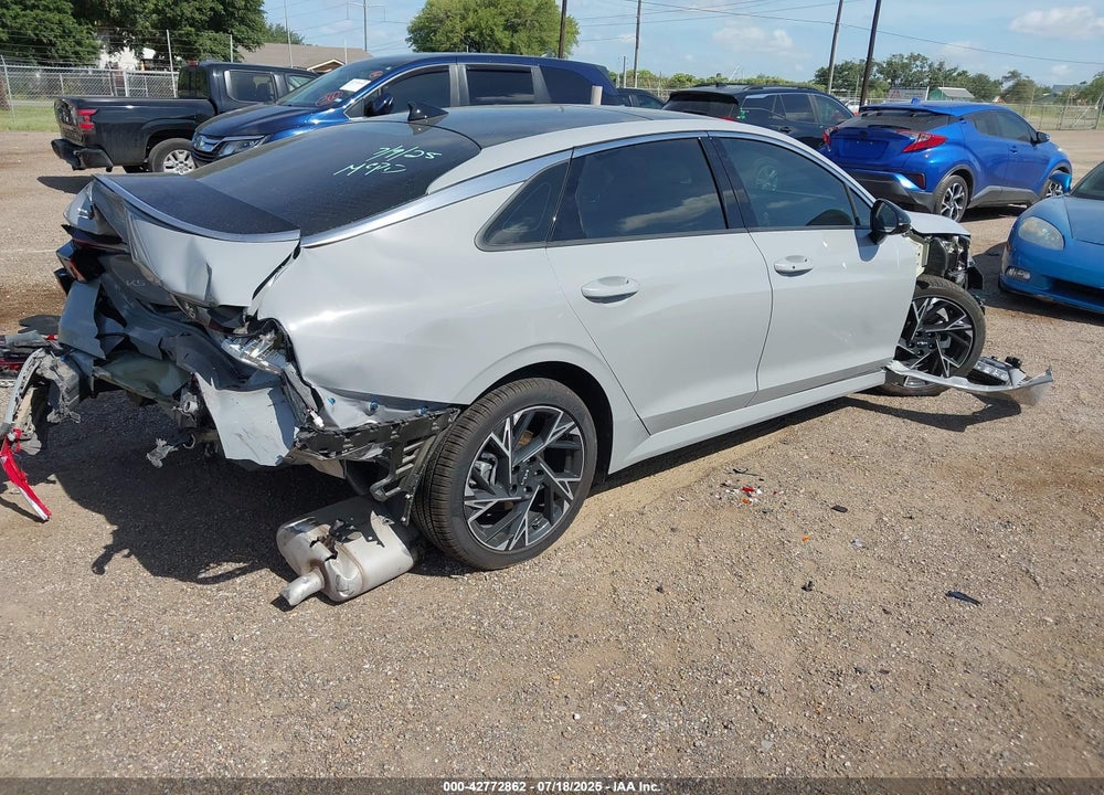 2025 KIA K5 VIN: KNAG64J70S5309485