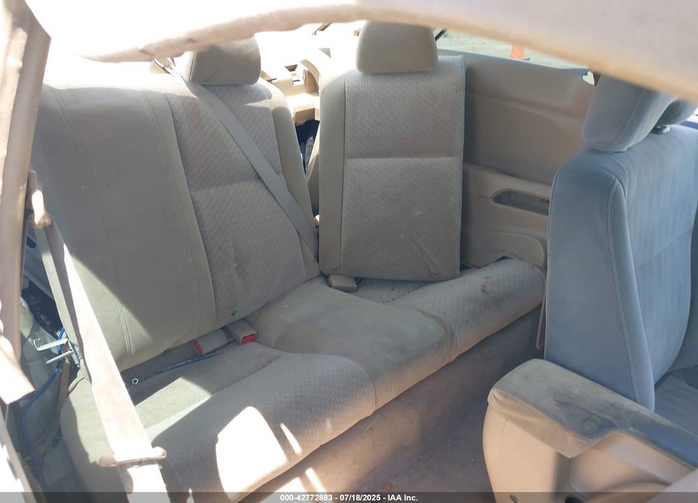 2004 HONDA CIVIC VIN: 1HGEM21144L058423