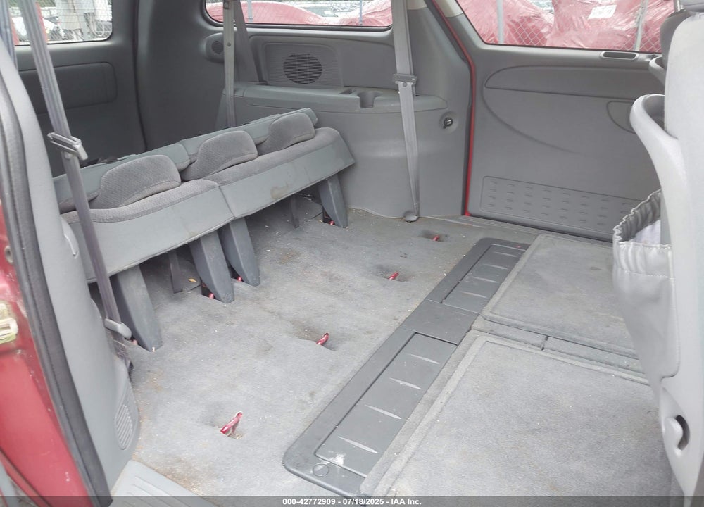 2005 DODGE GRAND CARAVAN SXT VIN: 2D4GP44L45R481294