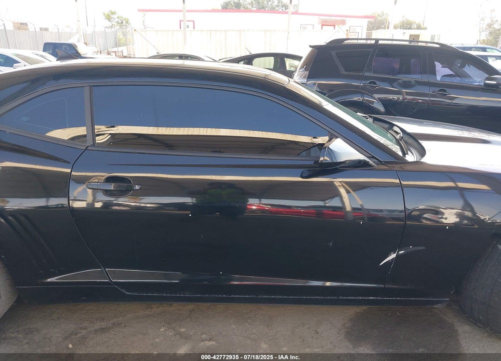 2011 CHEVROLET CAMARO VIN: 2G1FA1ED0B9158137
