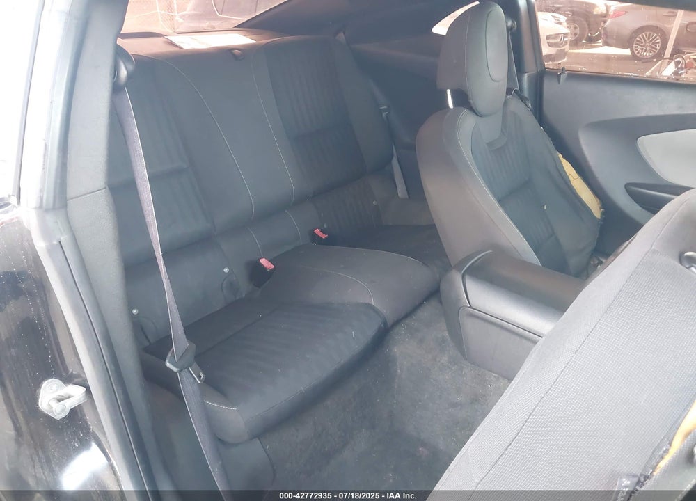 2011 CHEVROLET CAMARO VIN: 2G1FA1ED0B9158137