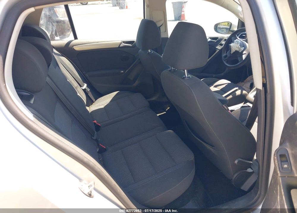 2013 VOLKSWAGEN GOLF VIN: WVWDB7AJ7DW119016