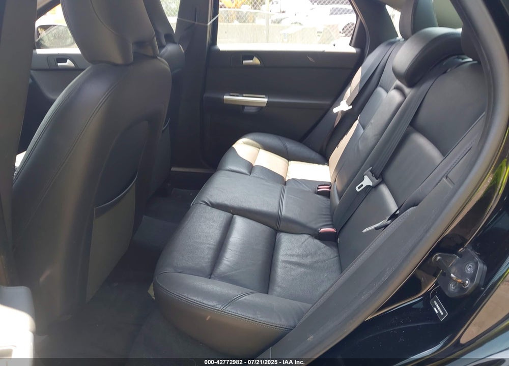 2011 VOLVO S40 VIN: YV1672MS1B2546790