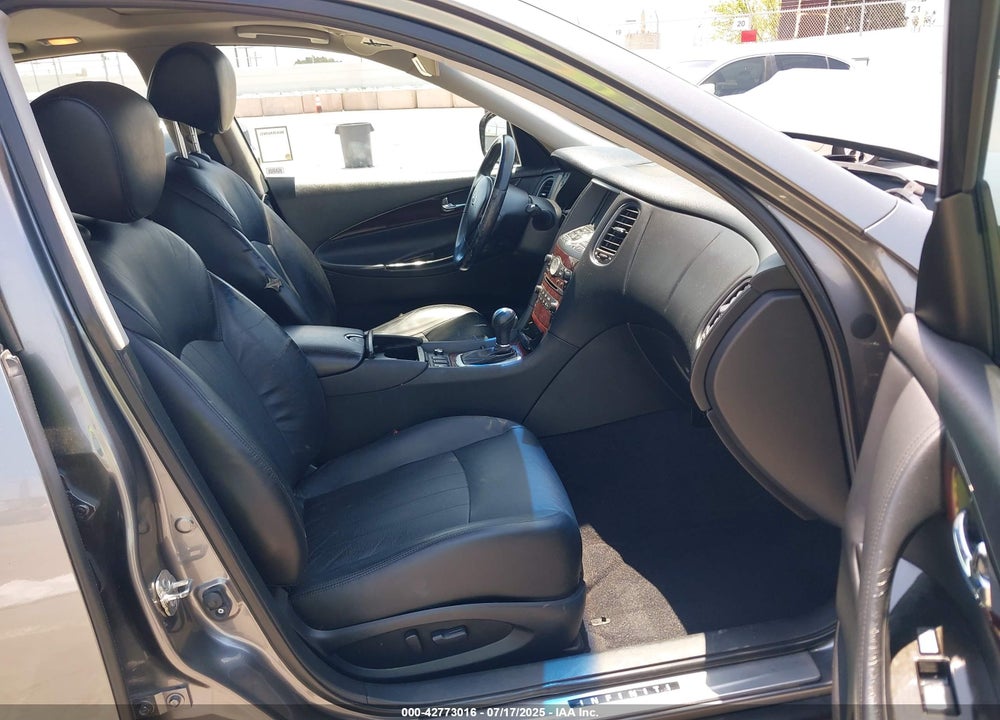 2015 INFINITI QX50 VIN: JN1BJ0HP3FM730951