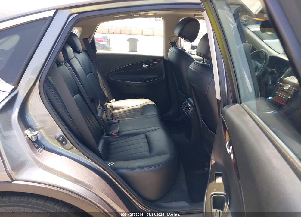 2015 INFINITI QX50 VIN: JN1BJ0HP3FM730951
