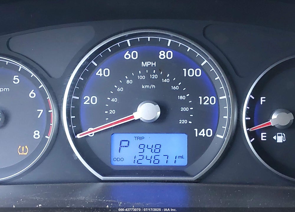 2011 HYUNDAI SANTA FE VIN: 5XYZG3AB6BG086884