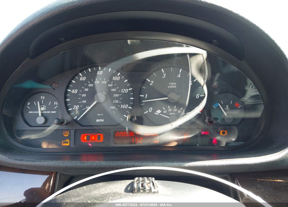 2006 BMW 325CI VIN: WBABW33476PX83841