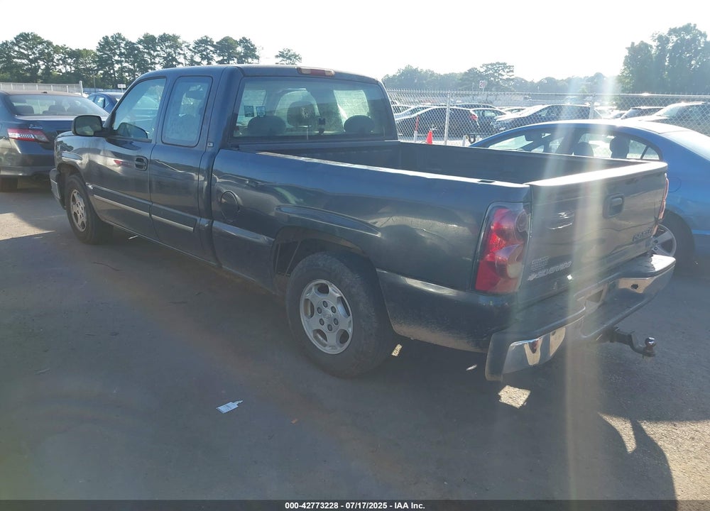 2004 CHEVROLET SILVERADO 1500 LS VIN: 2GCEC19V941416818