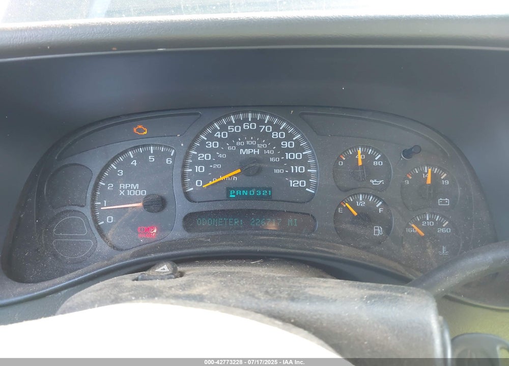 2004 CHEVROLET SILVERADO 1500 LS VIN: 2GCEC19V941416818