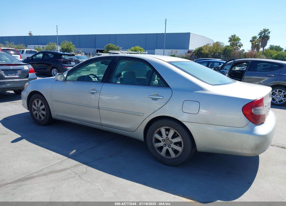 2004 TOYOTA CAMRY XLE VIN: 4T1BE30K44U823604