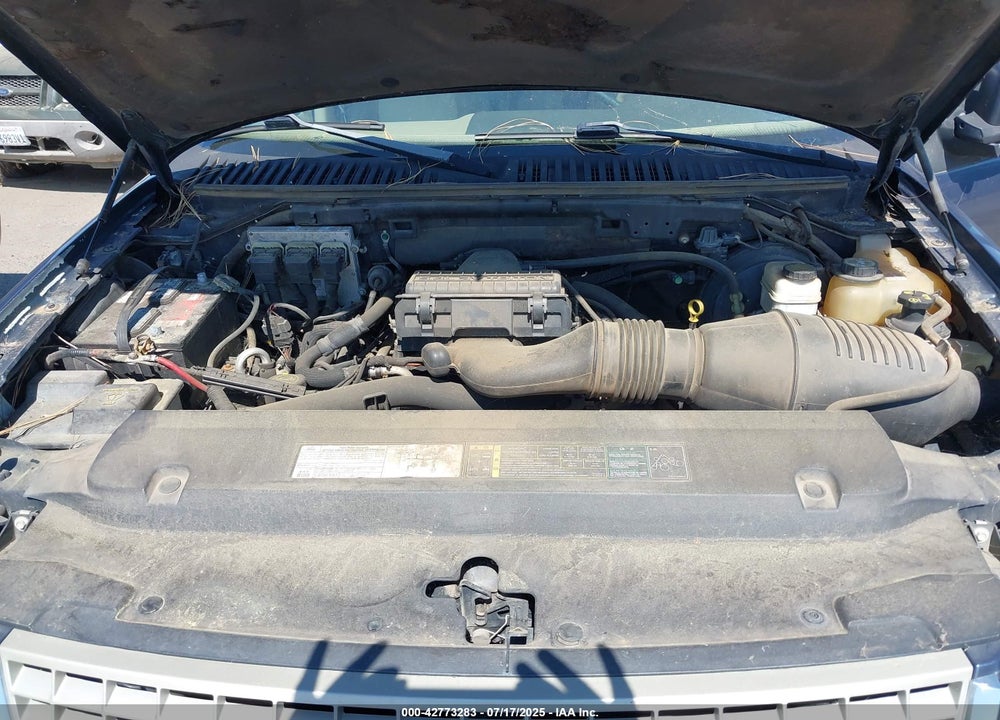 2005 FORD EXPEDITION VIN: 1FMFU18565LB02229