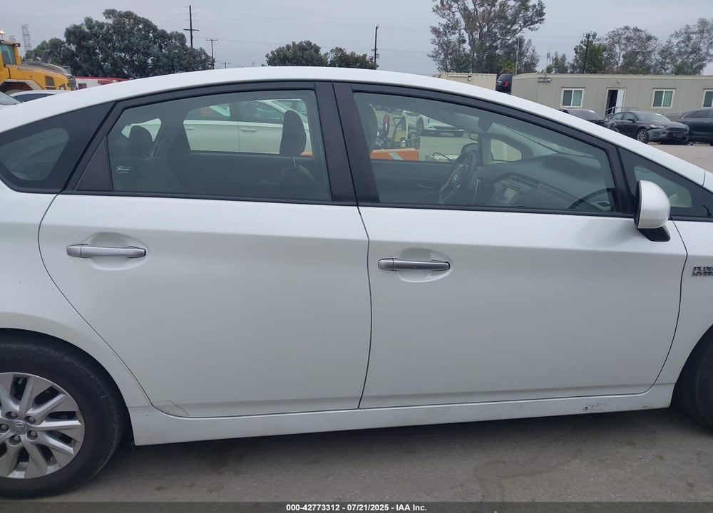 2015 TOYOTA PRIUS PLUG-IN VIN: JTDKN3DP1F3073792