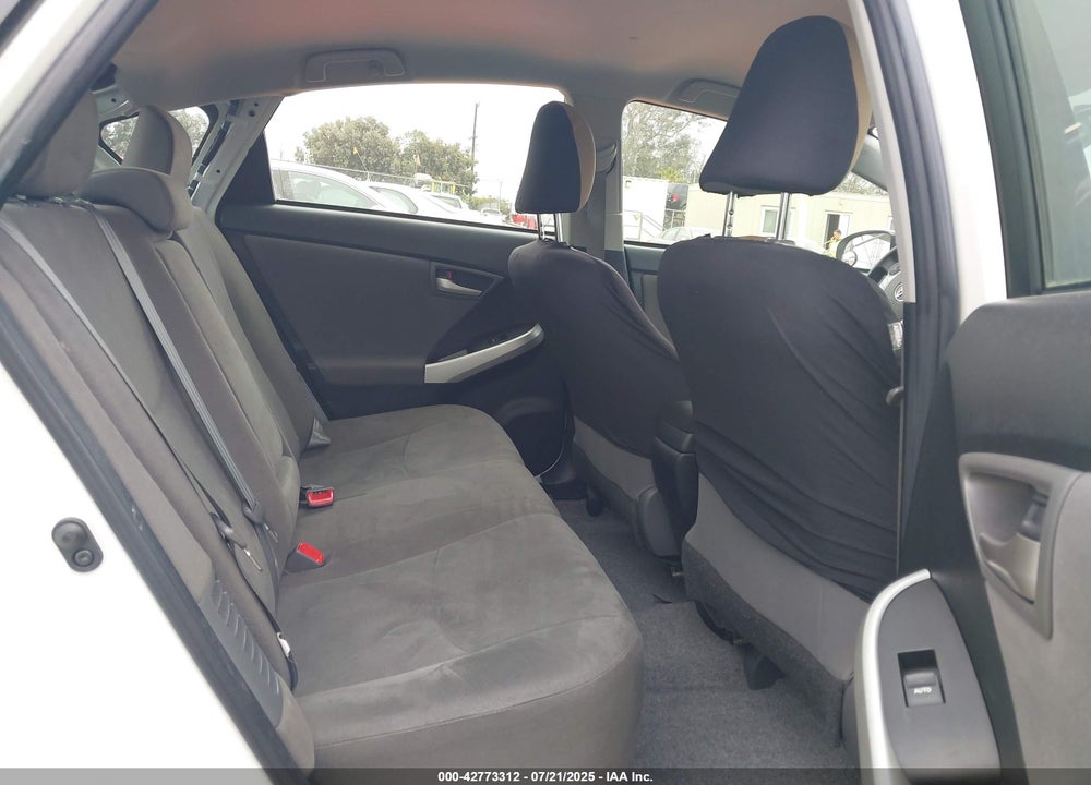 2015 TOYOTA PRIUS PLUG-IN VIN: JTDKN3DP1F3073792