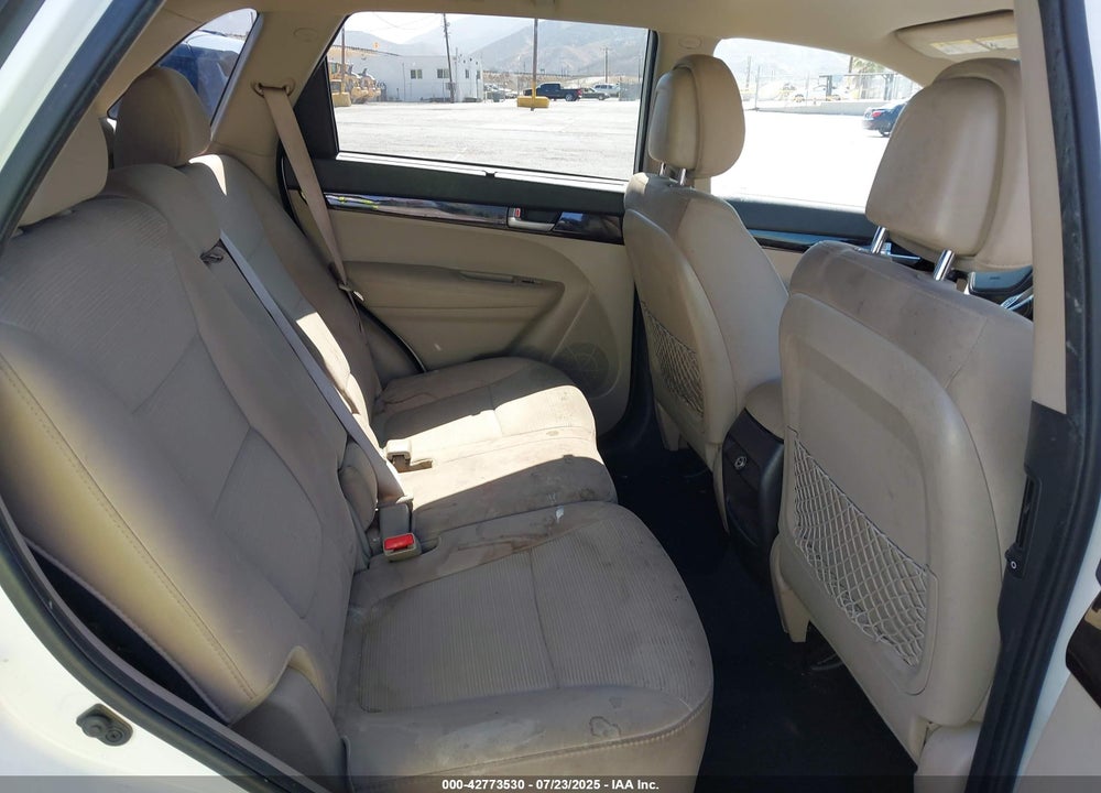 2014 KIA SORENTO VIN: 5XYKT3A67EG476283