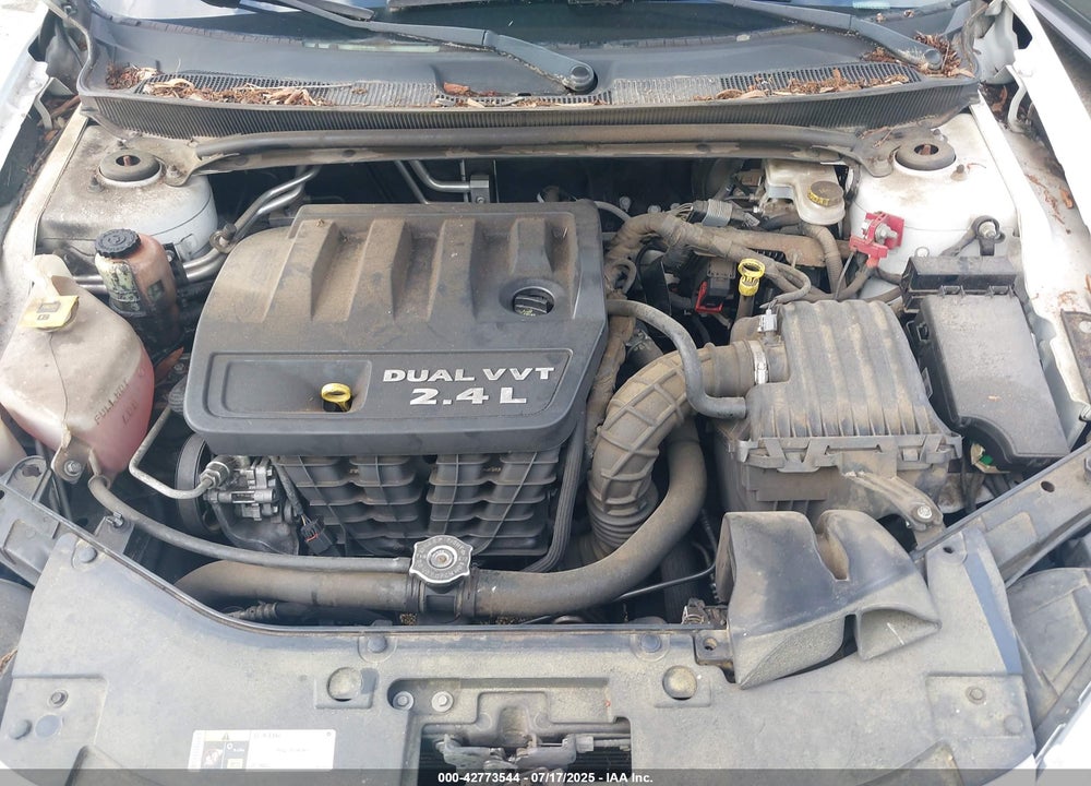 2014 CHRYSLER 200 VIN: 1C3CCBAB0EN142279