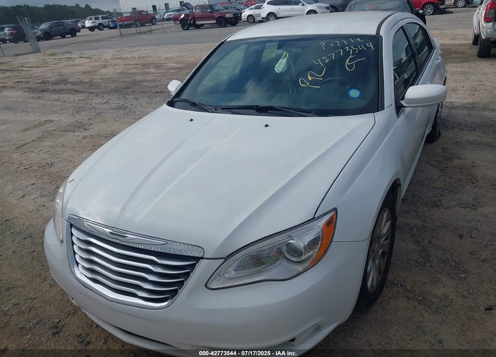 2014 CHRYSLER 200 VIN: 1C3CCBAB0EN142279