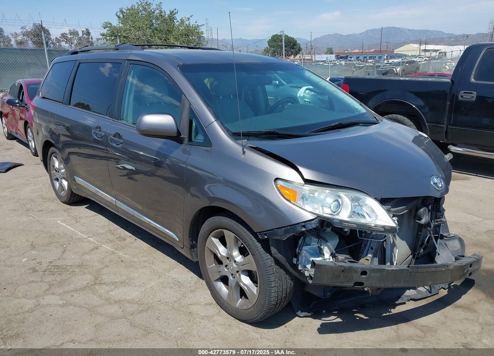 2013 TOYOTA SIENNA LE V6 8 PASSENGER VIN: 5TDKK3DCXDS328201