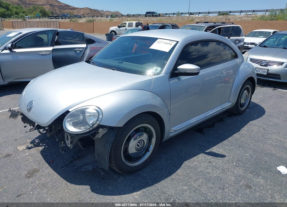2012 VOLKSWAGEN BEETLE VIN: 3VWJP7AT2CM656877