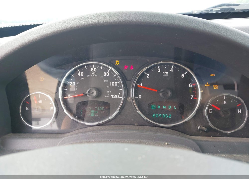 2008 JEEP LIBERTY VIN: 1J8GN58K78W230655