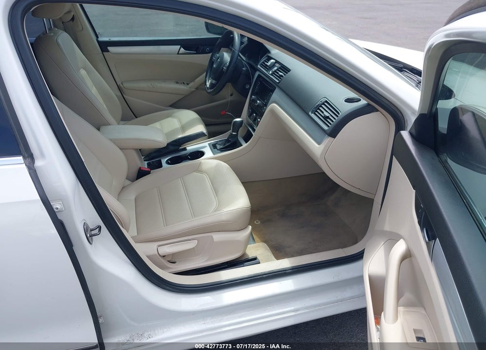 2013 VOLKSWAGEN PASSAT VIN: 1VWBN7A3XDC132535