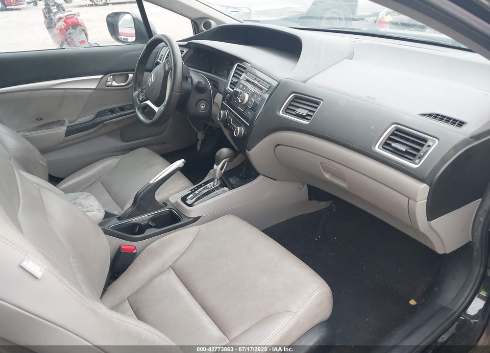 2013 HONDA CIVIC HYBRID VIN: 19XFB4F32DE002360