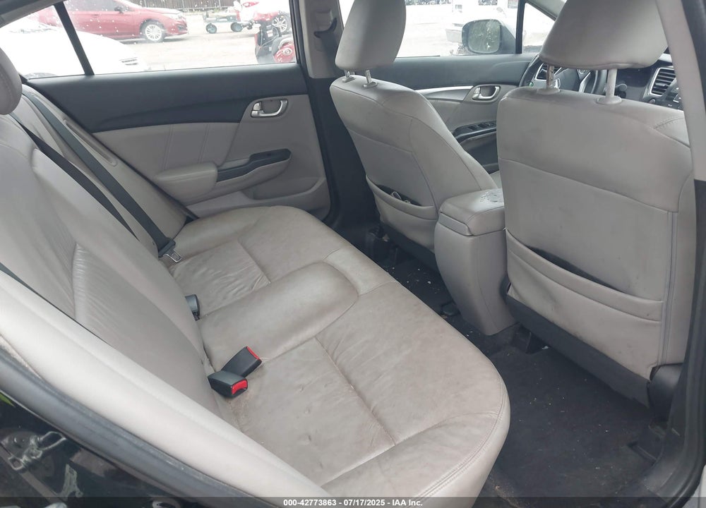 2013 HONDA CIVIC HYBRID VIN: 19XFB4F32DE002360