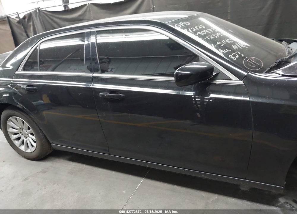 2011 CHRYSLER 300 VIN: 2C3CA4CG1BH514646