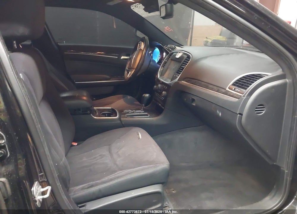 2011 CHRYSLER 300 VIN: 2C3CA4CG1BH514646