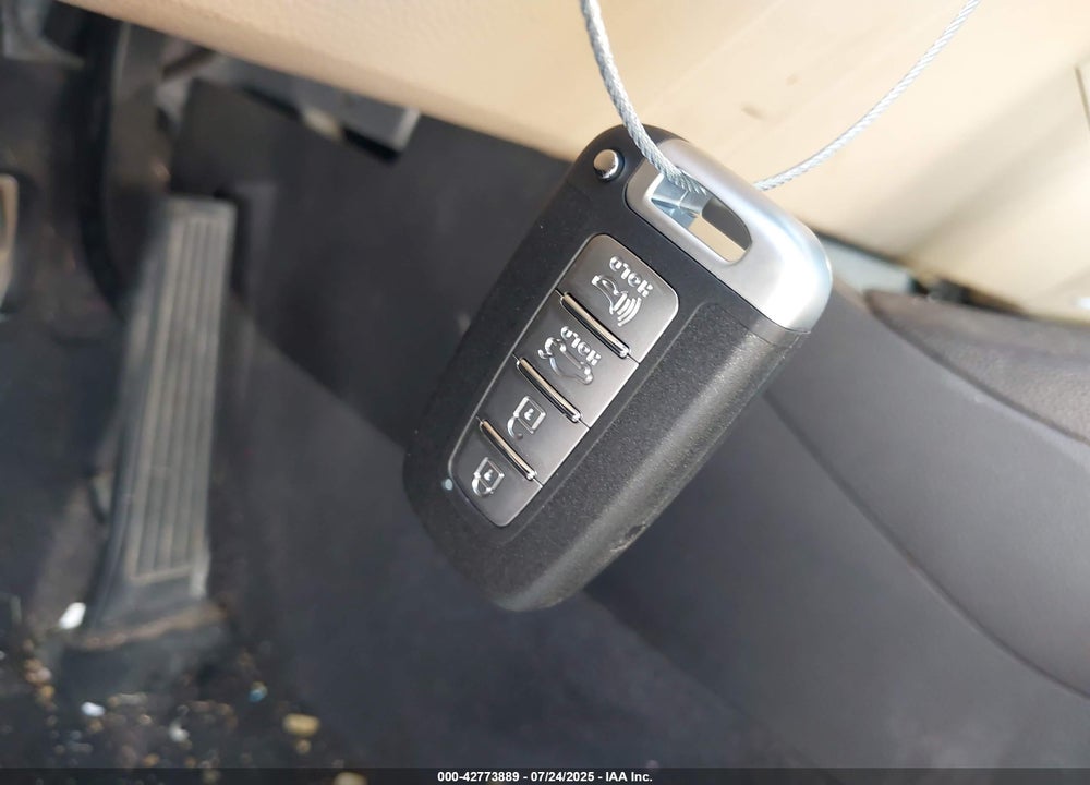 2013 HYUNDAI AZERA VIN: KMHFG4JG4DA253875