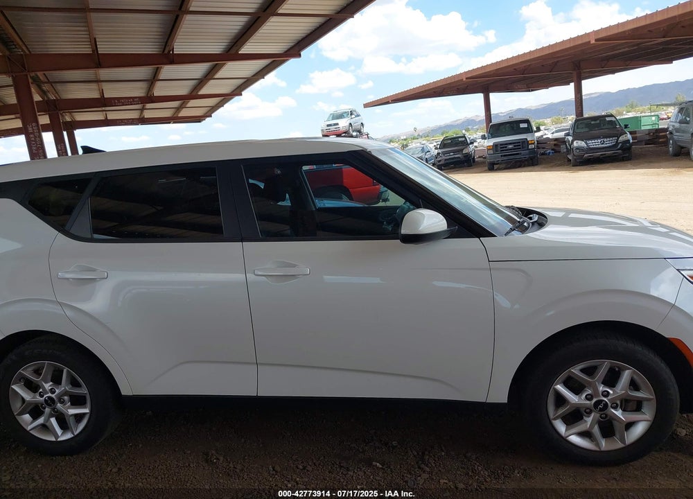 2022 KIA SOUL VIN: KNDJ23AU4N7806469