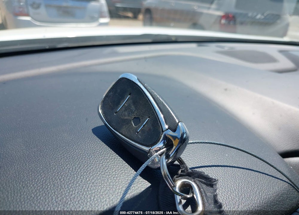 2019 CHEVROLET TRAVERSE VIN: 1GNEVLKW5KJ138177