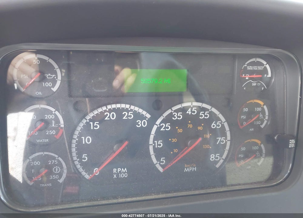 2017 FREIGHTLINER M2 106 VIN: 1FVACXDT1HHHV8037