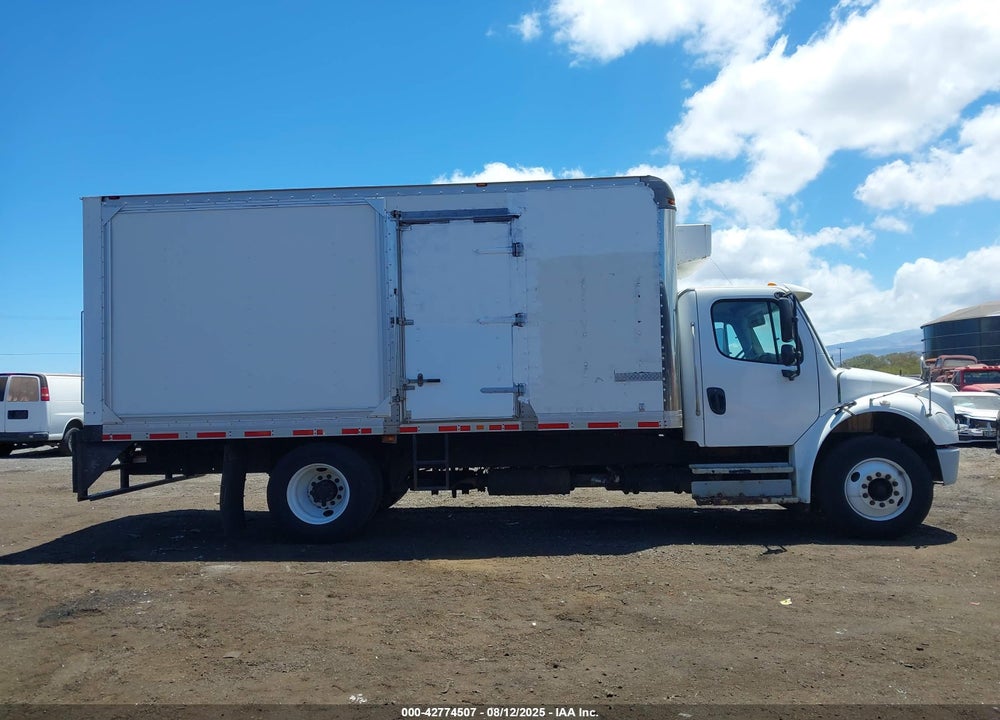 2017 FREIGHTLINER M2 106 VIN: 1FVACXDT1HHHV8037