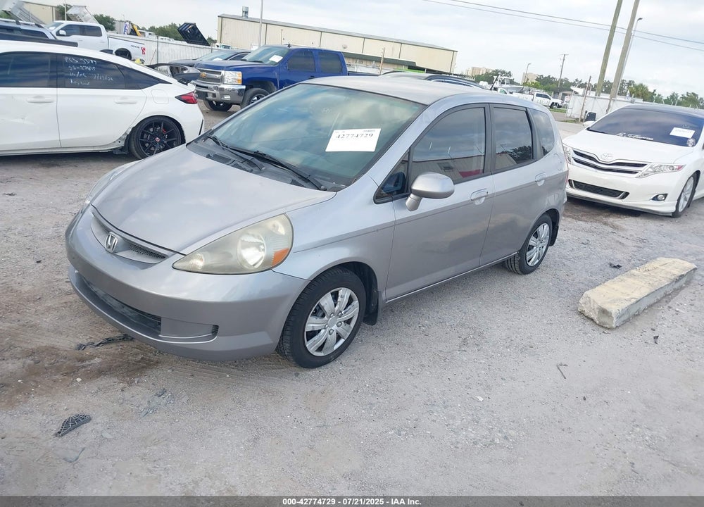 2008 HONDA FIT VIN: JHMGD37428S022688