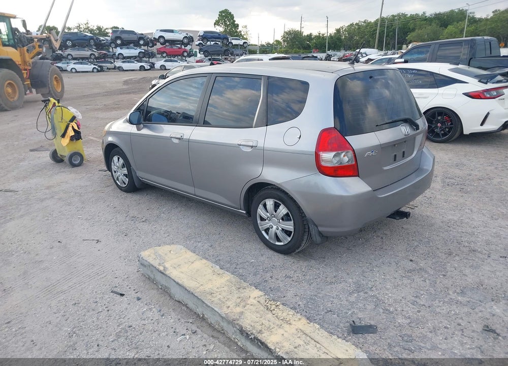 2008 HONDA FIT VIN: JHMGD37428S022688
