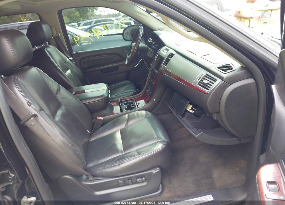 2010 CADILLAC ESCALADE VIN: 1GYUKCEF6AR154018