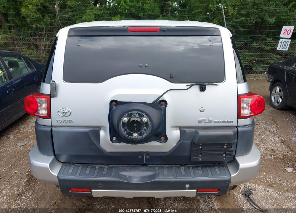 2008 TOYOTA FJ CRUISER VIN: JTEBU11F38K037061
