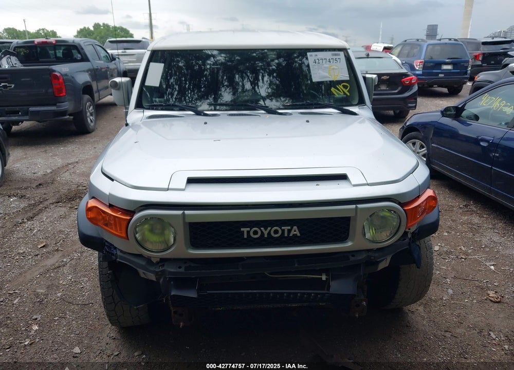2008 TOYOTA FJ CRUISER VIN: JTEBU11F38K037061
