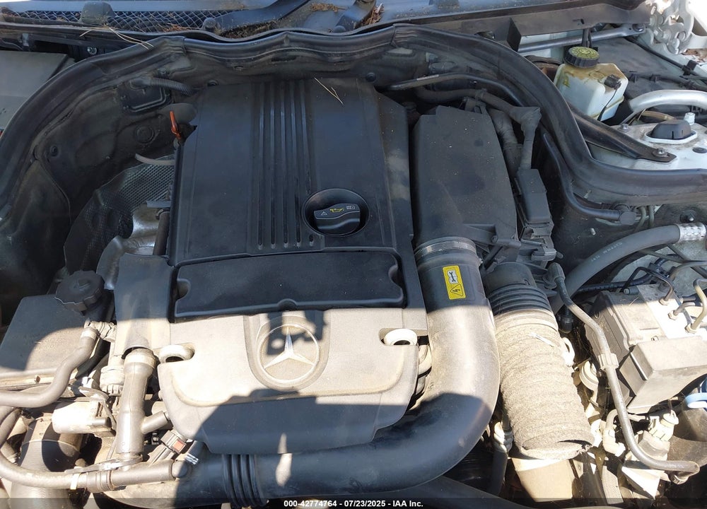 2013 MERCEDES-BENZ C CLASS VIN: WDDGF4HB2DR267397