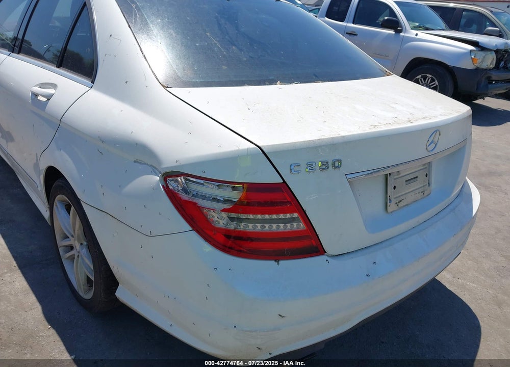 2013 MERCEDES-BENZ C CLASS VIN: WDDGF4HB2DR267397