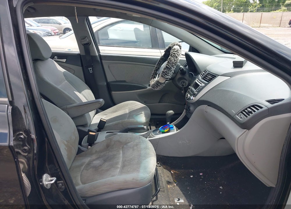 2014 HYUNDAI ACCENT VIN: KMHCT5AE3EU194367