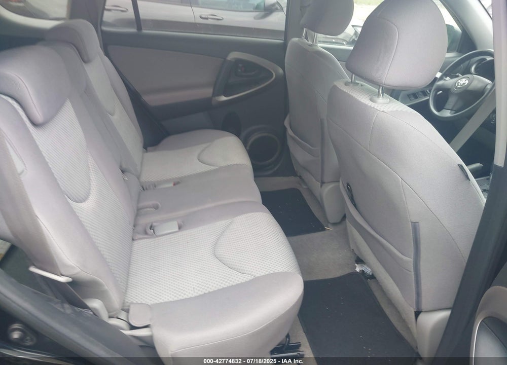 2008 TOYOTA RAV4 VIN: JTMBD33V185192288