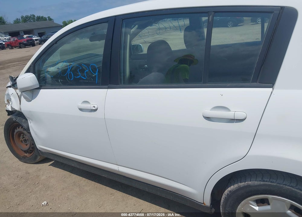 2009 NISSAN VERSA VIN: 3N1BC13E89L490865