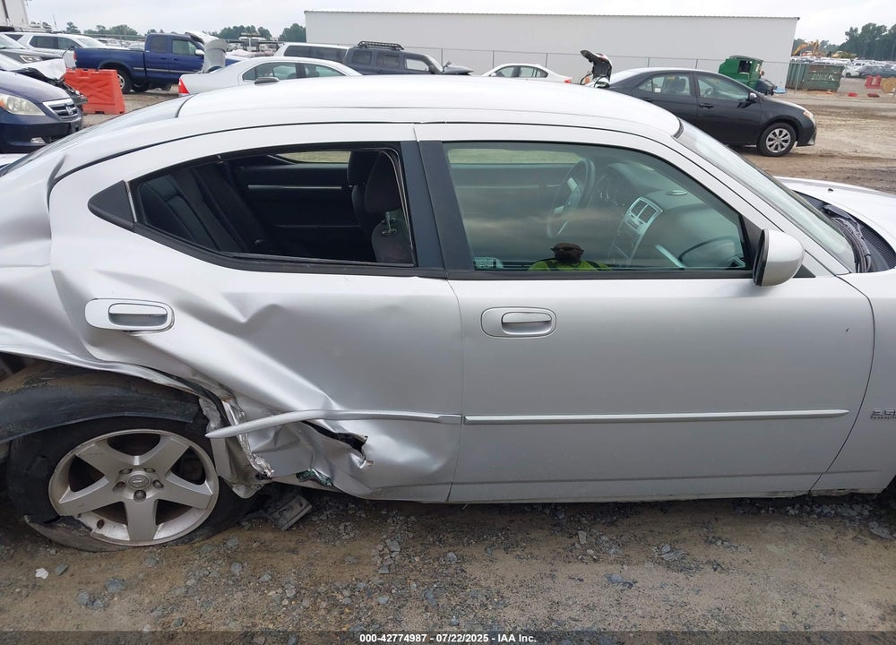 2010 DODGE CHARGER VIN: 2B3CA3CVXAH124035