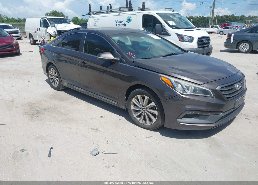2015 HYUNDAI SONATA SPORT VIN: 5NPE34AF2FH035741