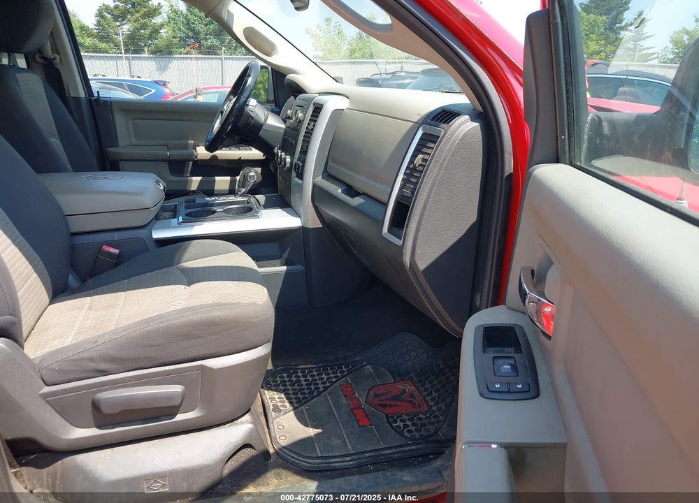 2011 RAM RAM 1500 VIN: 1D7RV1GT1BS690370