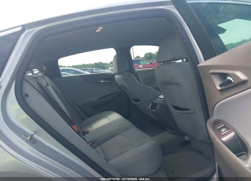 2018 CHEVROLET MALIBU VIN: 1G1ZD5ST4JF166528
