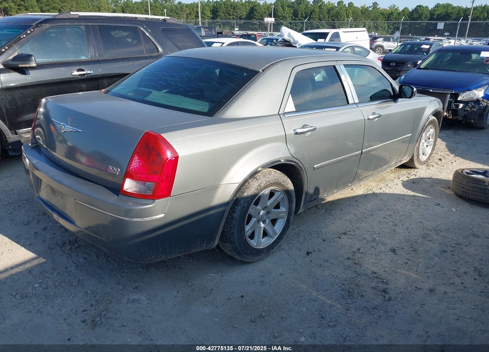 2006 CHRYSLER 300 TOURING VIN: 2C3KA53G06H343492